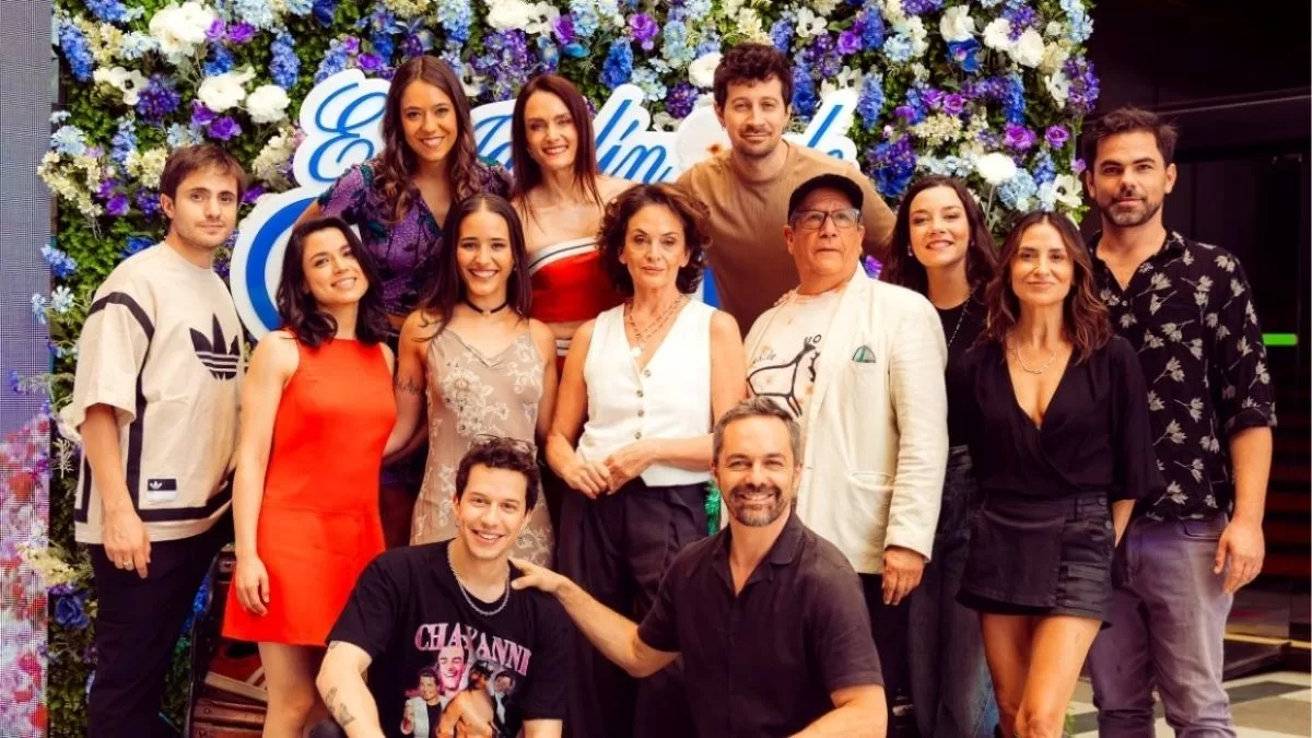 "Condensaba de mejor manera los distintos intereses que tenía": Conocido actor de Mega se tituló como magister en Sociología