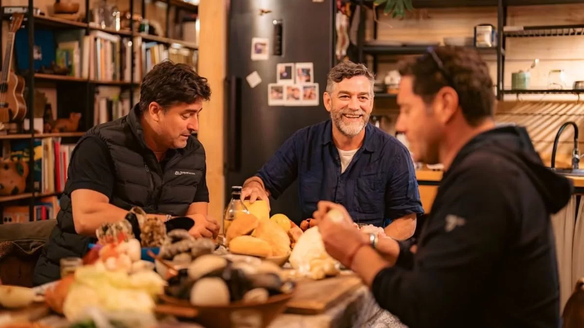 El actor Felipe Braun reaparece en TV y muestra su increíble casa en Puerto Varas: "Me gusta vivir del campo"