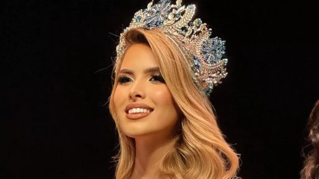 Francisca Lavandero (2)