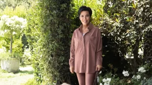 Conocida figura televisiva se somete a drástico procedimiento estético en su rostro y el resultado deja a todos en shock