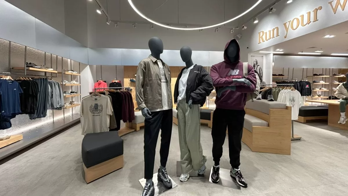 Popular marca de zapatillas inaugura su primera tienda UCC en Chile: "Una experiencia premium, al igual que en Tokio"