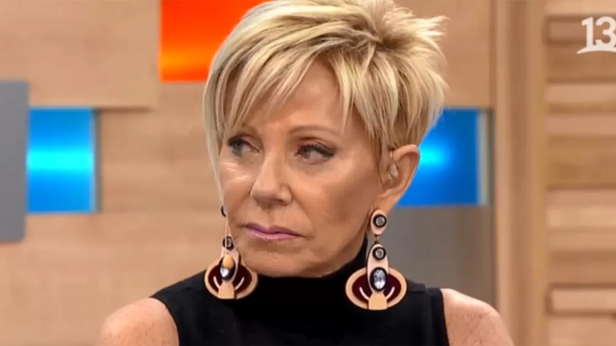 Raquel Argandoña vuelve a Chile y lanza inesperado comentario sobre la polémica de sus hijos