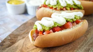 Día del Completo 2025 en Chile: revisa los locales que tendrán ofertas y promociones especiales