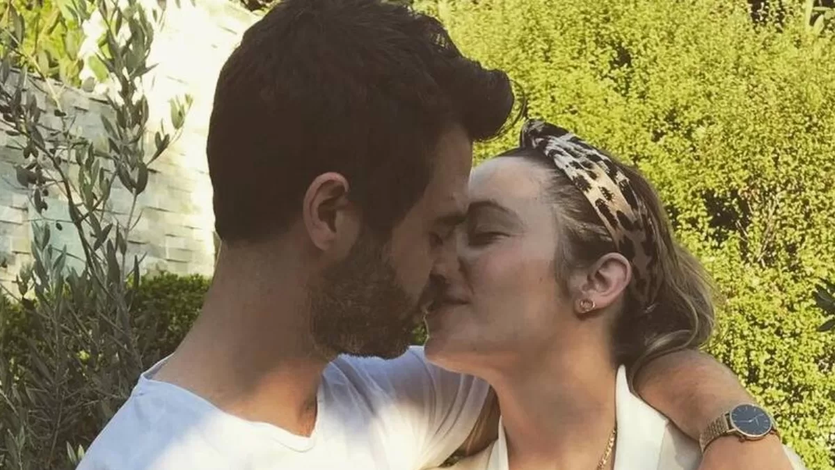 El rumoreado quiebre entre una de las parejas de actores más estables de la TV chilena: "Mucha junta con Benja Vicuña"