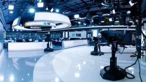 El nuevo despido en Mega que remece al canal en medio de su reestructuración corporativa