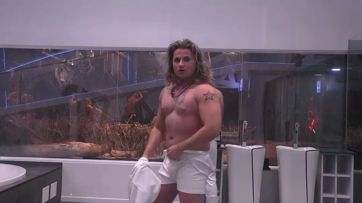 Mundos Opuestos 3 (2)