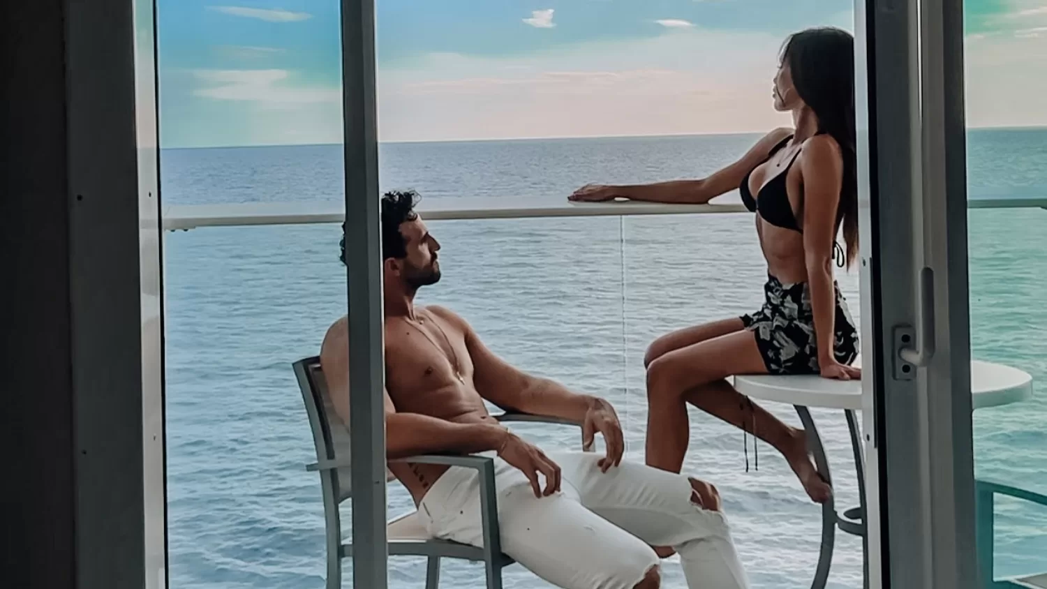 Emblemática pareja de la farándula chilena pone fin a su relación luego de tres años y esta pista lo confirma