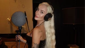 “Me pasaron por la callam…”: Fran Maira se descarga tras no poder subir al escenario en famoso evento musical