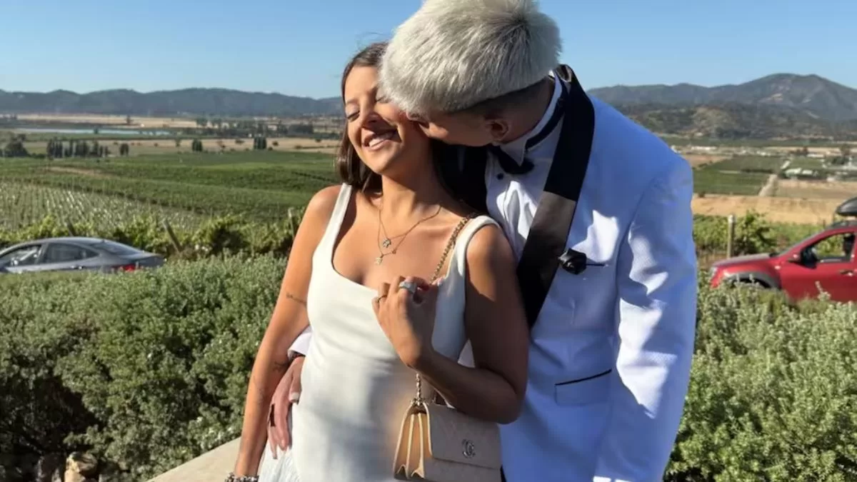 Tras casi un año de relación: conocida influencer anunció su embarazo junto a popular cantante chileno