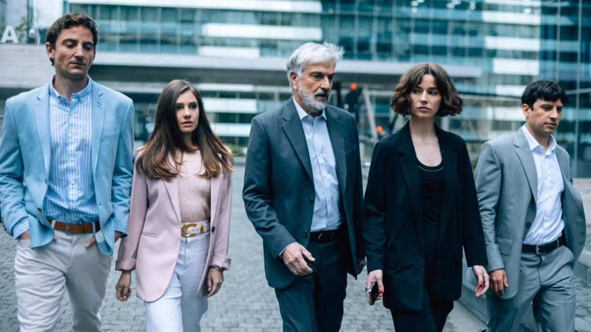 El nuevo romance entre actores de Los Casablanca que remece a Mega: él contrajo matrimonio con una reconocida actriz en 2024