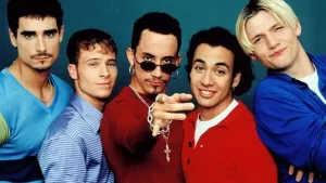 Uno de los cantantes más queridos reaparece y desata preocupación por su aspecto físico: "Estás muy delgado"