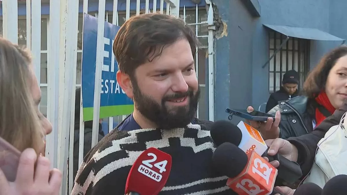 "Los hombres no somos nada": Las primeras palabras del Presidente Boric tras el nacimiento de su hija Violeta