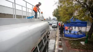Hasta 12 horas sin agua potable: corte de suministro afectará a cuatro comunas de la Región Metropolitana