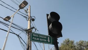 Hasta 8 horas sin electricidad: corte de luz afectará a seis comunas de la Región Metropolitana