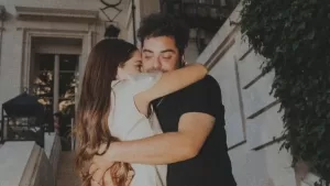 Conocida figura del espectáculo confirma el inesperado fin de su relación: "No vuelvo al país hasta superar a mi ex"