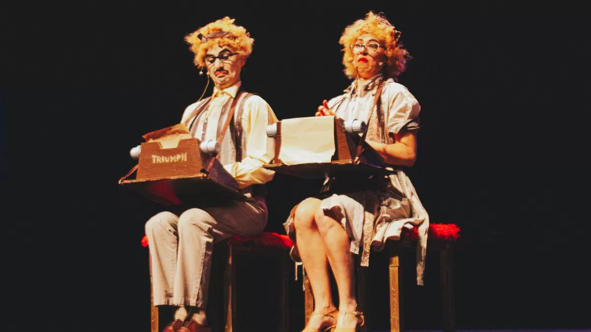 Auge Y Caída De Un Ruiseñor (2)