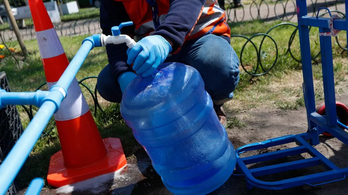 Por hasta 12 horas sin agua potable: corte del suministro afectará a cinco comunas de la Región Metropolitana