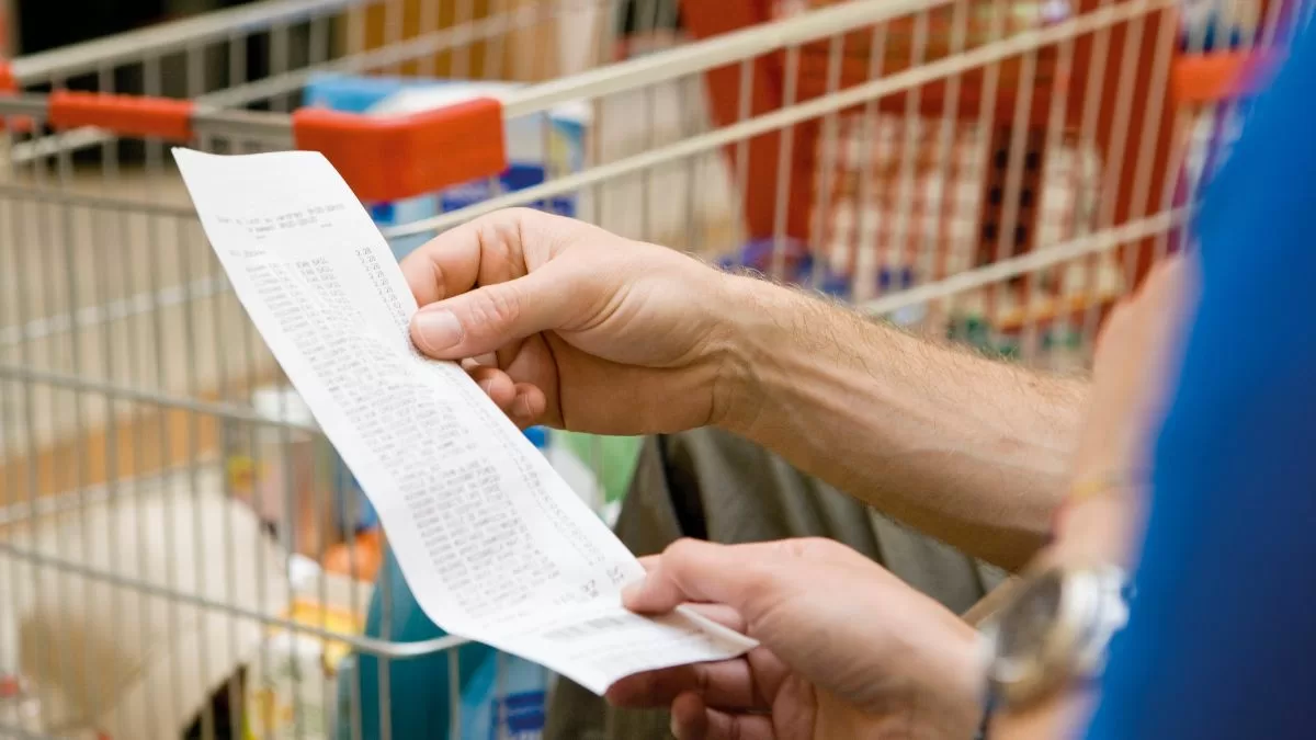 No lo sigas añadiendo al carro: el producto de supermercado que una nutricionista recomienda NO comprar en Chile