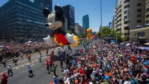 Paris Parade 2025: nueva fecha, recorrido, hora, personajes y la gran novedad para la edición navideña