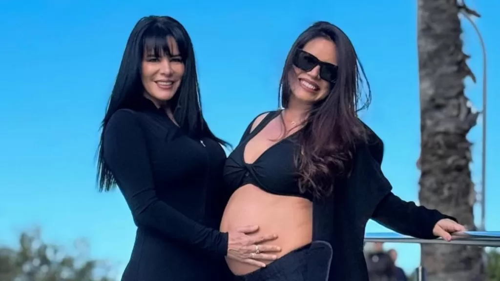 Anita Alvarado Y Angie