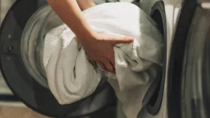 Nunca dejes toallas húmedas en esta zona de la casa: está prohibido por el Feng Shui