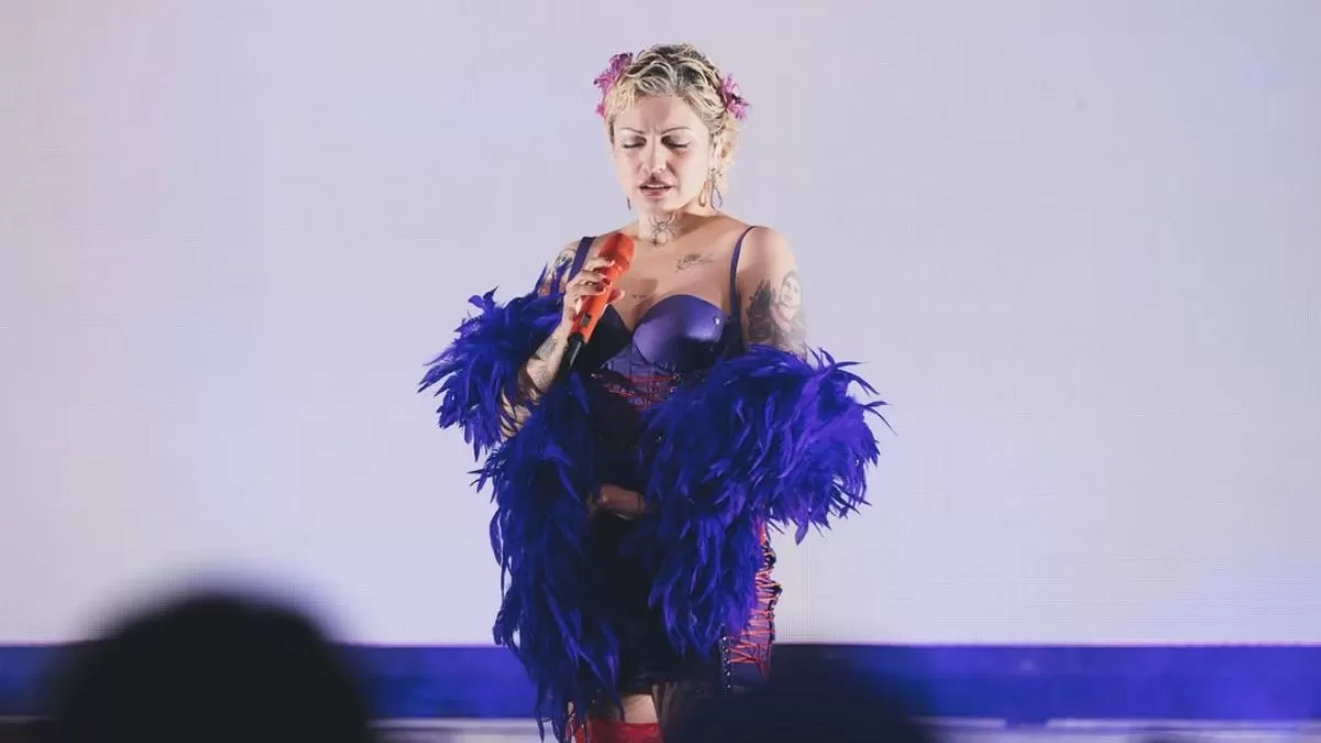 Mon Laferte confesó su próximo desafío laboral y se sinceró sobre su lazo con nuestro país: "Mientras más vieja me pongo, más extraño Chile"