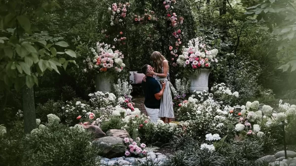 Taylor Swift revoluciona las redes tras anunciar su matrimonio con Travis Kelce: así luce el lujoso anillo de compromiso