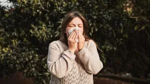 Alergias de primavera: cómo prevenir síntomas y disfrutar la temporada de flores en Chile