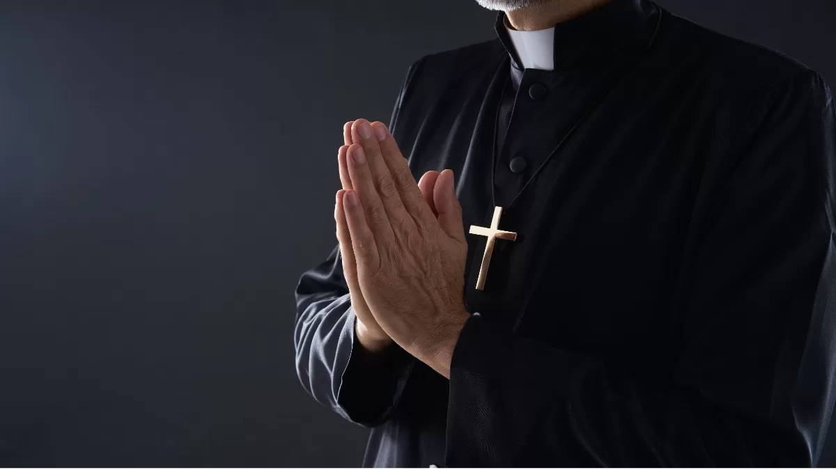 "No lo hablé hasta adulto": Integrante de "Detrás del Muro" reveló haber sufrido abuso por parte de un Cura