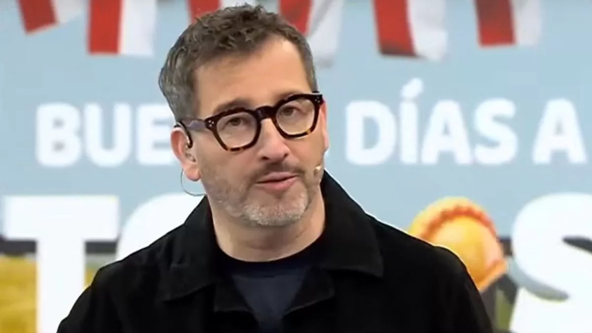 Monserrat Álvarez se ausenta del matinal de TVN y Eduardo Fuentes tiene que salir a dar explicaciones: "Es lo único que nos dejó"