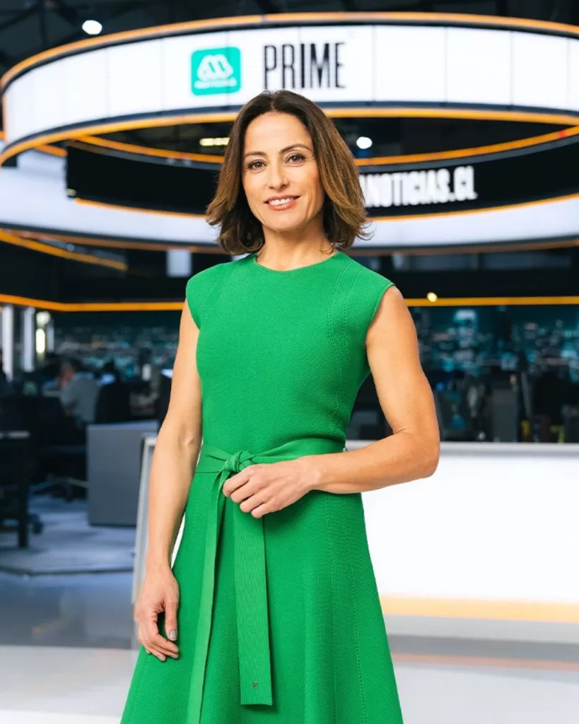 Constanza Santa María  Mega