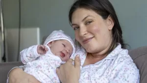 Eugenia Lemos confiesa qué es lo que más le ha costado en estos primeros días de maternidad: "Eso es súper fuerte"