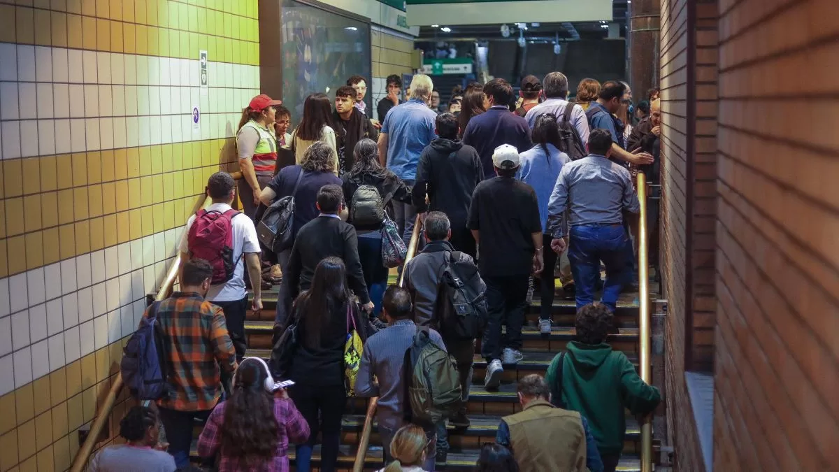 Metro De Santiago (2)