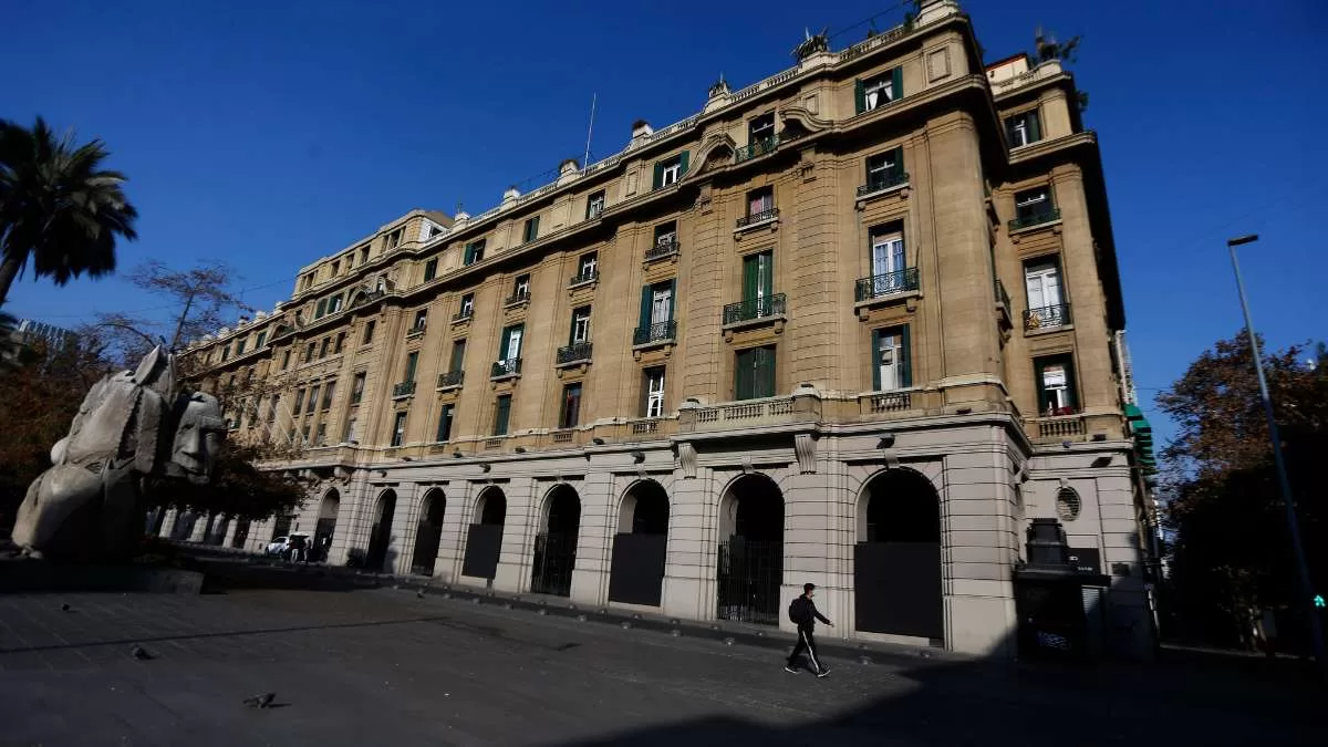 Portal Fernández Concha