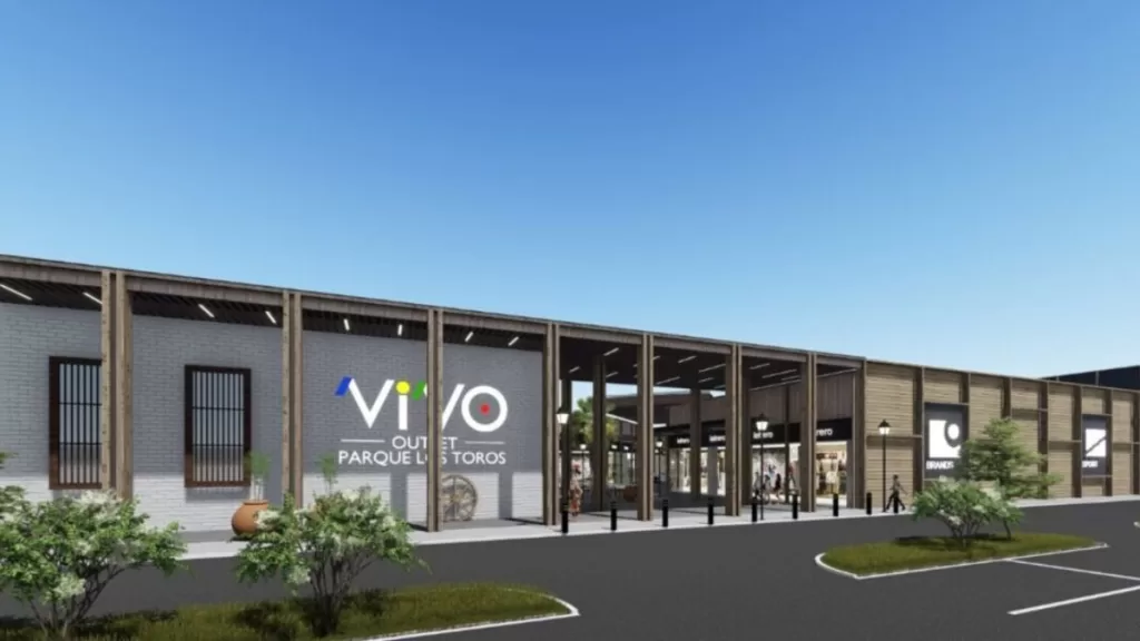 VIVO Outlet Parque Los Toros (2)