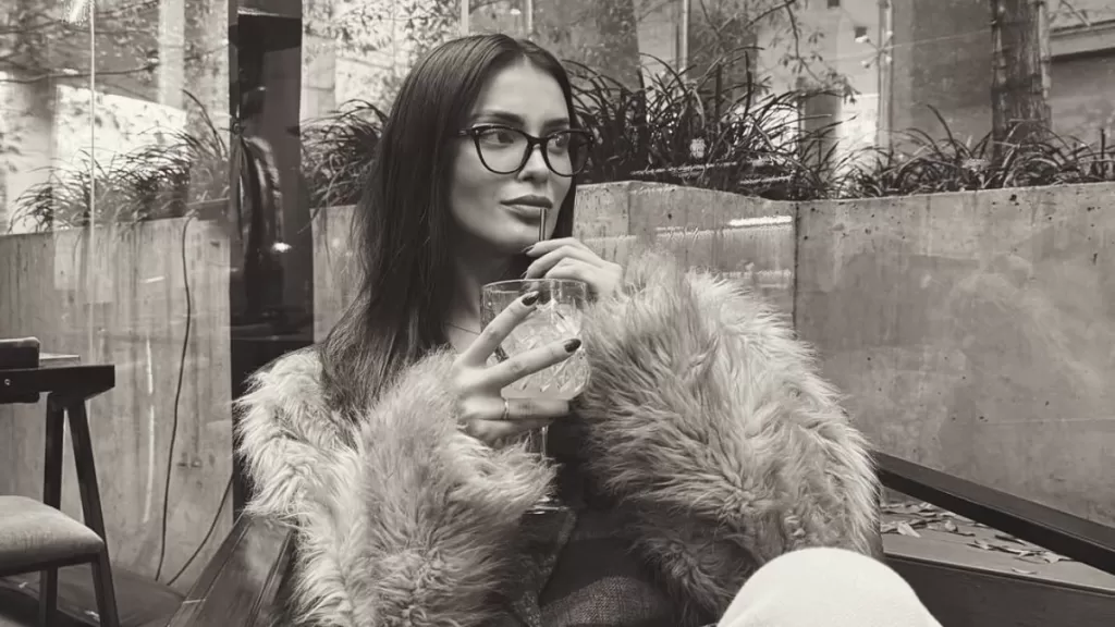 Constanza Capelli Pelea Fiebre De Baile