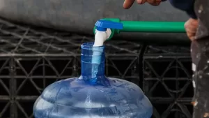 Corte de agua potable afectará a cuatro comunas de la Región Metropolitana por hasta 15 horas