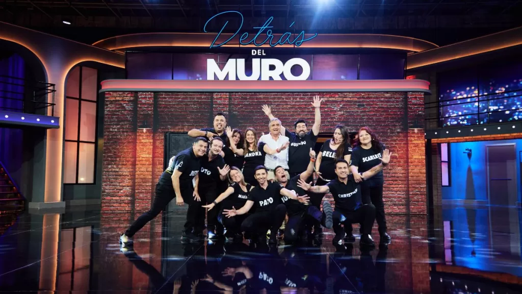 Detrás Del Muro (2)