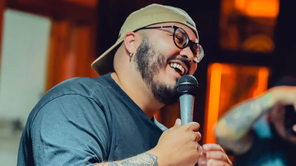 Quién es Esteban Duch, humorista venezolano que suena para el Festival de Viña 2026