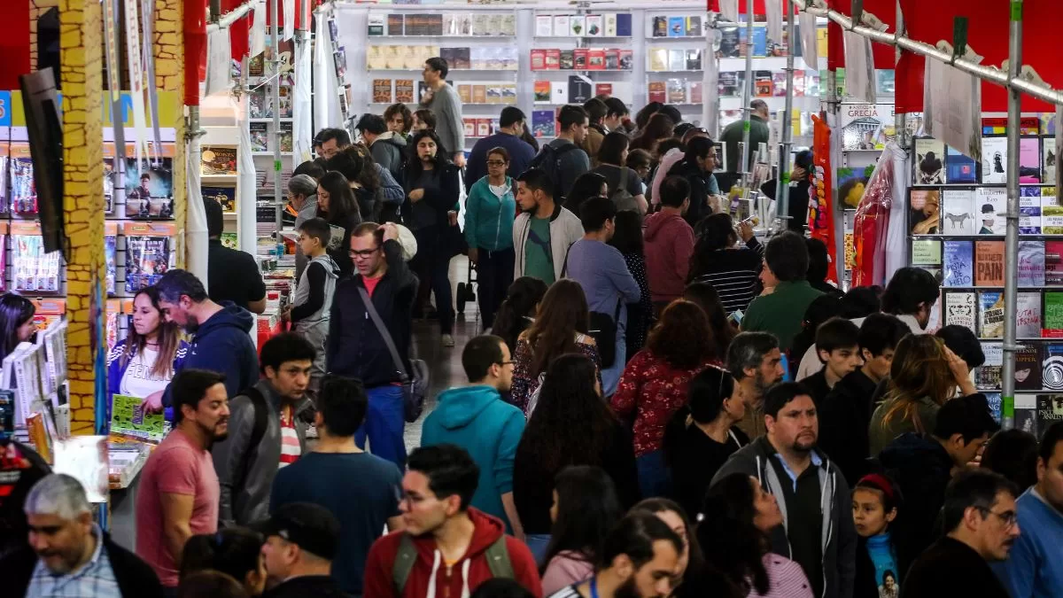 Si eres amante de la lectura y buscas ofertas de libros, no te puedes perder la FILSA 2025 en el Centro Cultural Estación Mapocho