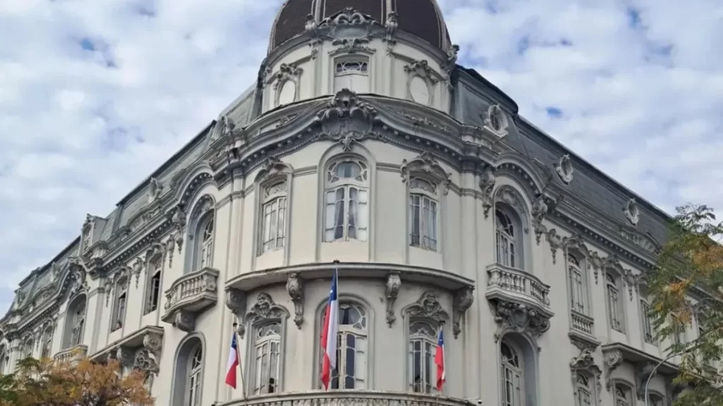 Palacio Larraín (2)