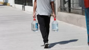 Por 9 horas sin suministro: corte de agua potable afectará a esta comuna de la Región Metropolitana