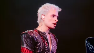 La drástica decisión que tomó el cantante chileno Dani Ride tras ser "escupido" por un hombre en la calle