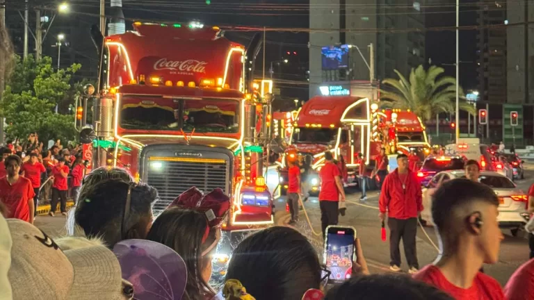 Caravana navideña en La Florida adelanta la llegada del Viejito Pascuero: por qué calles pasará, en qué horarios y cuándo verla GRATIS