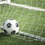 Muere futbolista tras sufrir un paro cardiorrespiratorio en pleno partido: "Fue algo fulminante, no hubo tiempo para nada"