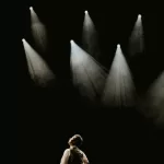 Preocupación total: Destacado actor de televisión lucha por su vida tras un colapso en casa