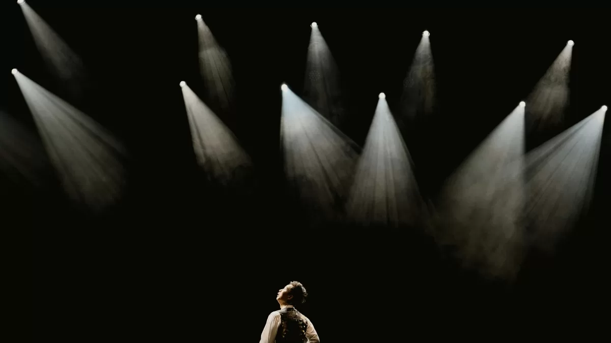 Preocupación total: Destacado actor de televisión lucha por su vida tras un colapso en casa