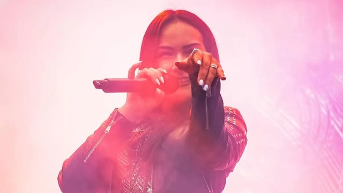 Dos conocido cantantes chilenos desatan rumores de relación: "Esta es la teleserie que todos queríamos"