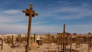 El Cementerio de La Noria: el lugar abandonado en el norte de Chile donde ocurren cientos de fenómenos paranormales
