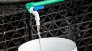 Por hasta 6 horas sin servicio: corte de agua potable de emergencia afecta a dos comunas de la Región Metropolitana